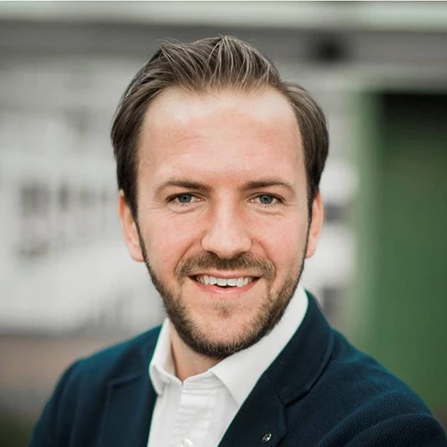 Headshot of BCG expert Lars Marquardt