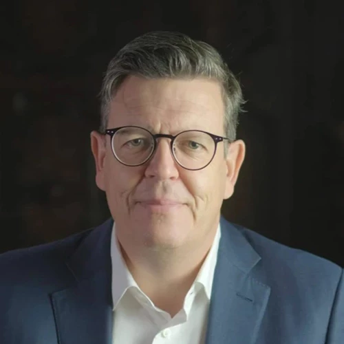 Headshot of BCG expert Joerg Hildebrandt