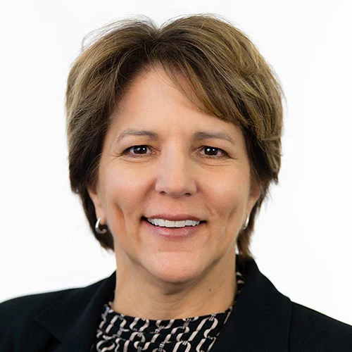 Headshot of BCG expert Barbara Thwaites