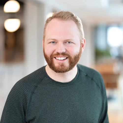 Headshot of BCG expert Alex Yurek