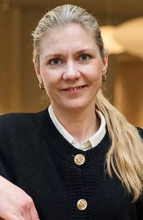 Headshot of BCG expert Nanna Gelebo