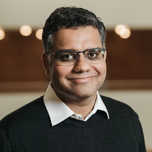 Headshot of BCG expert Namit Puri