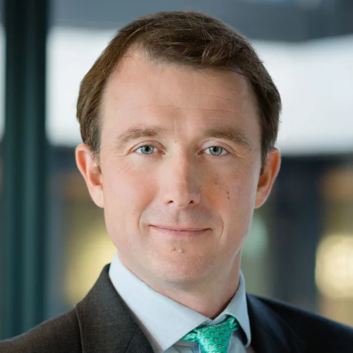 Headshot of BCG expert Patrick Roche