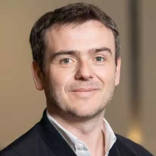 Headshot of BCG expert Javier Seara