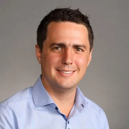 Headshot of BCG expert Julien Lardet