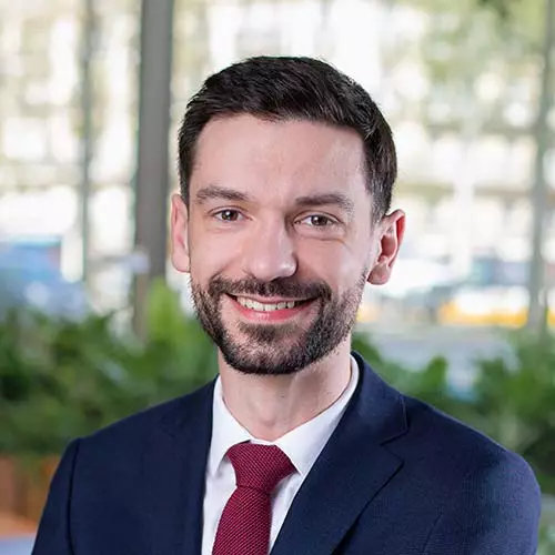 Headshot of BCG expert Matthieu Ertaud