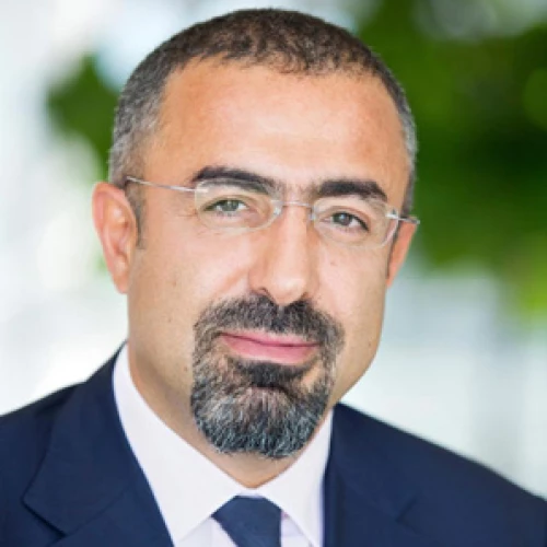 Headshot of BCG expert Jad Bitar