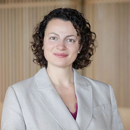 Headshot of BCG Expert Diana Dimitrova