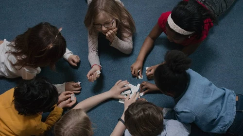 Group of kids playing on the floor