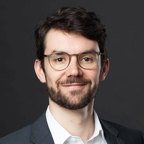 Headshot of BCG expert Jeremy Merz