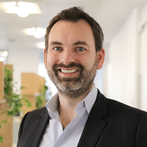 Headshot of BCG expert Andy Veitch Managing Director & Partner