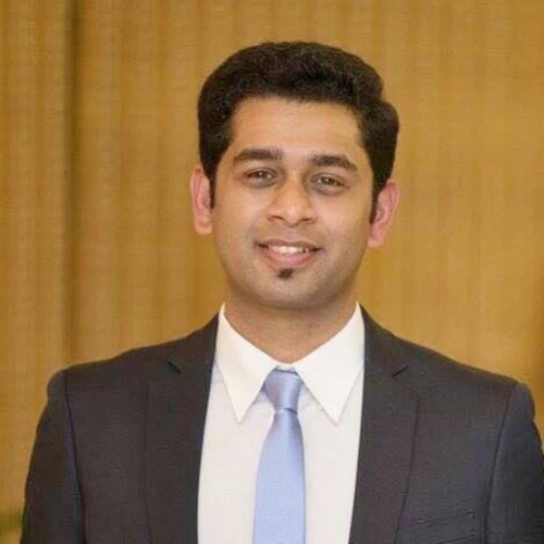 Ali Safdar | Headshot