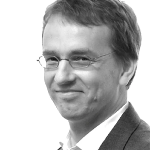 Headshot of BCG expert Stefan Deutscher