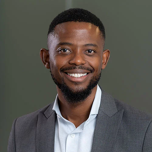 Headshot of BCG expert Puso Thahane