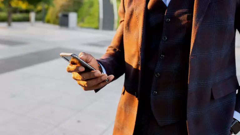 Man holding smartphone