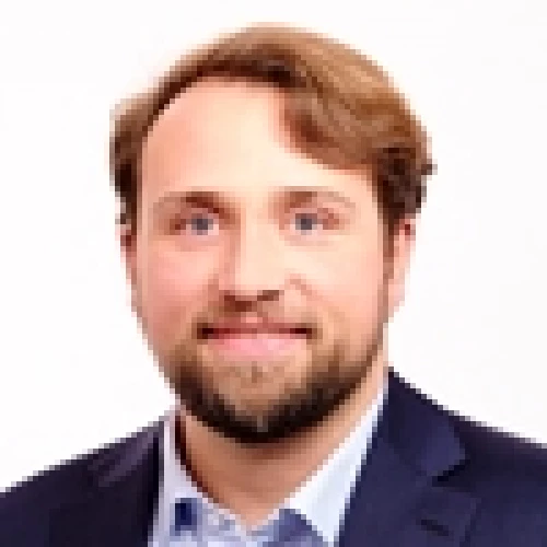 Headshot of BCG expert Alexander Meyer zum Felde