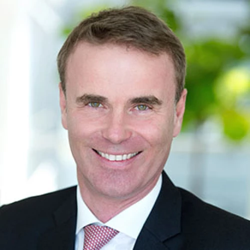 Headshot of BCG expert Armin Lohr