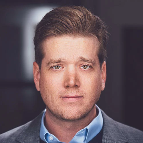 Headshot of BCG expert Noah Broestl