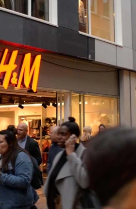 H&Mでは、AIとはAmplified Intelligence(増幅された知性)を意味する