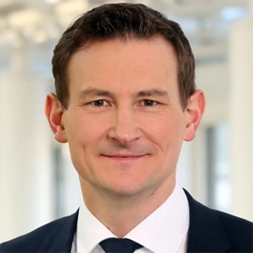 Headshot of BCG expert Jan Friese