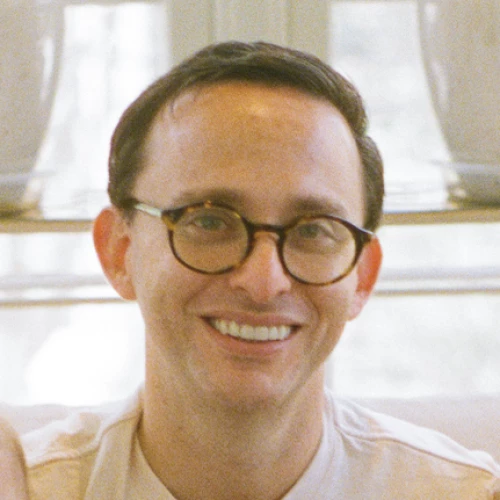 Headshot of BCG expert Andy Levine
