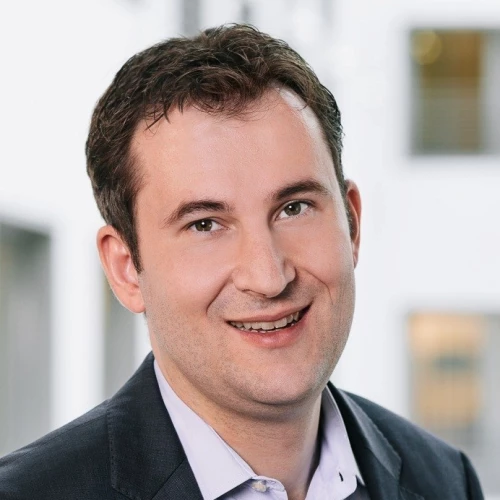 Headshot of BCG expert Markus Ampenberger
