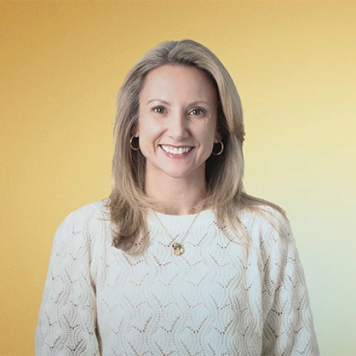 Headshot of BCG expert Cristina Lilly