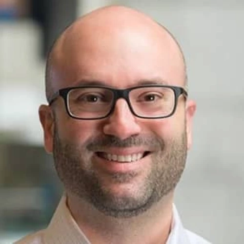 Daniel Martines