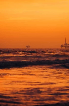 High Oil and Gas Prices Could Threaten Decommissioning Performance and Decarbonization Ambitions.jpg