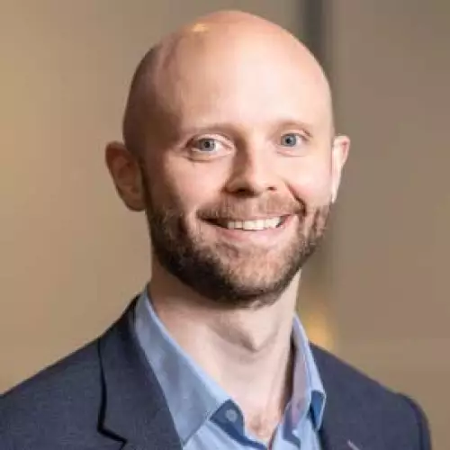 Headshot of BCG expert Chris Biggs