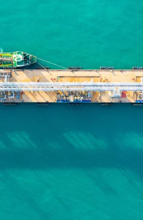 Shipping-Three-things-from-COP26-and-the-green-path-to-MEPC-77.jpg