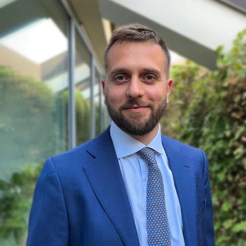 Davide Véroux | Headshot