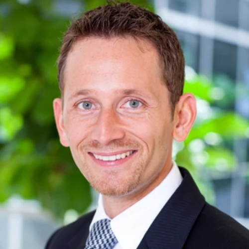 Headshot of BCG expert Christopher Daniel