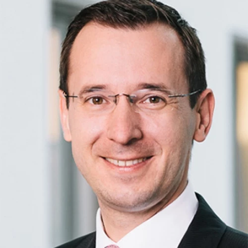 Headshot of BCG expert Sebastian Stange