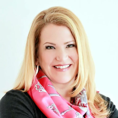 Headshot of BCG expert Nadine Moore