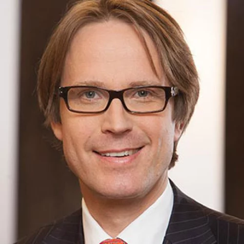 Headshot of BCG expert Olaf Rehse