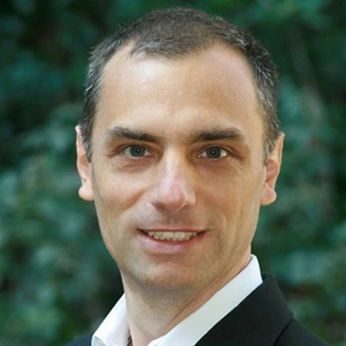 Headshot of BCG expert Rodrigo Garcia