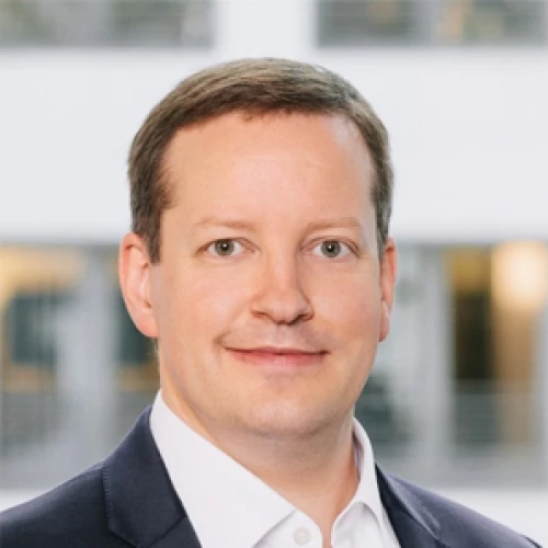 Headshot of BCG expert Christoph Hilberath Managing Director & Partner