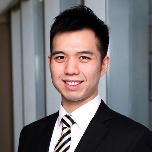Headshot of BCG expert Raymond Tsui