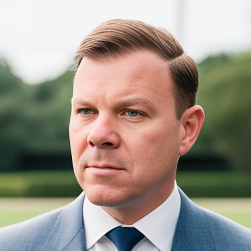 Headshot of BCG expert Matt Marchingo