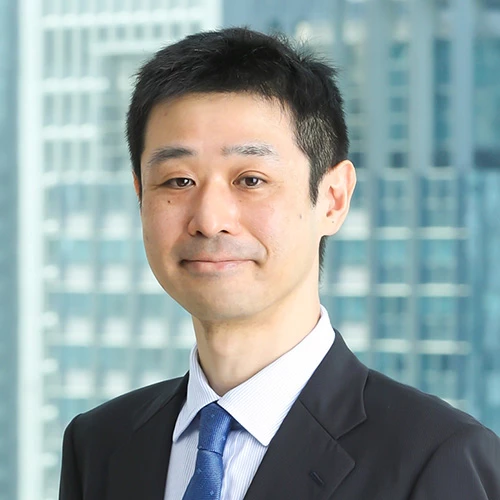 Headshot of BCG expert Eitoku Watanabe