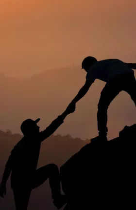 How Leaders Bring Product and Sales Teams Together