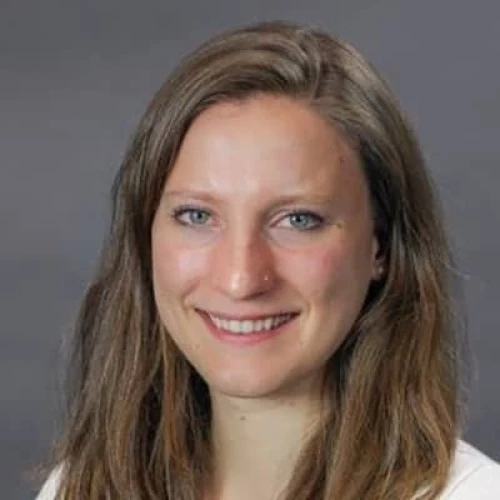 Lisa Krayer - square