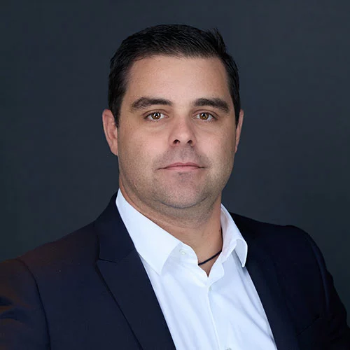 Headshot of BCG expert Claudio Di Vittorio