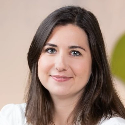 Johanna Benesty.jpg
