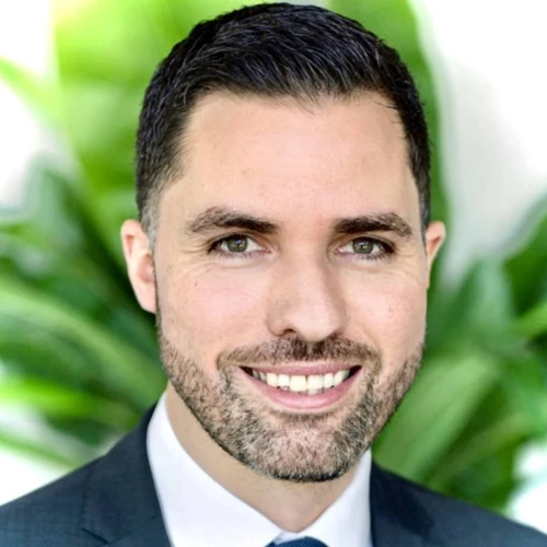 headshot of BCG expert benjamin wahl (1).jpg