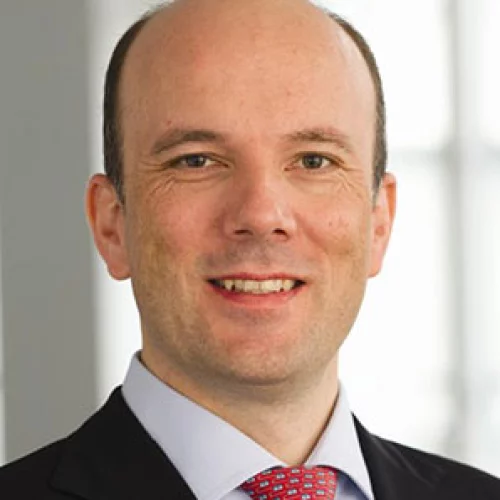 Headshot of BCG expert Ulrik Schulze