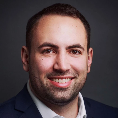 Headshot of BCG Platinion expert, Jonas Jetschni