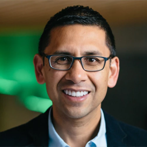 Headshot of BCG expert Sanjay Saxena
