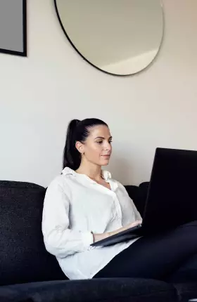 Step-By-Step-Guide-For-Women-To-Save-And-Invest.jpg